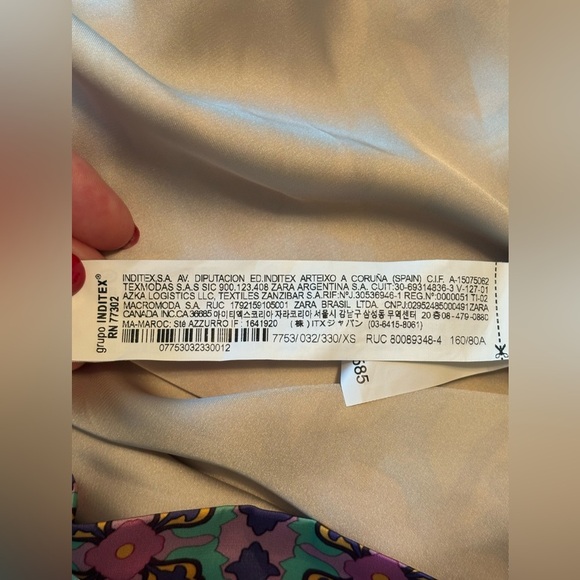 Zara Womens Geometric Satin Kimono Robe Size XS Flowy Festival Boho Hippie Beach - Picture 12 of 12